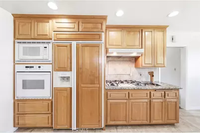 17038 California, Bellflower, CA 90706 - Photo 13