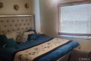 2429 C, Bakersfield, CA 93301 - Photo 7