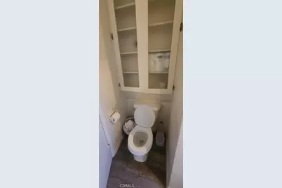 2429 C, Bakersfield, CA 93301 - Photo 11