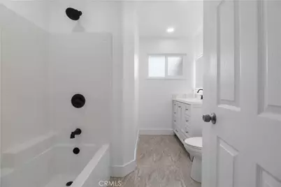 2041 S Pacific, Santa Ana, CA 92704 - Photo 15