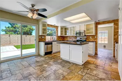 3121 Crowne Drive, Palmdale, CA 93551 - Photo 11