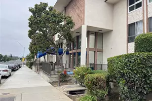 5585 E Pacific Coast Hwy, Long Beach, CA 90804 - Photo 29