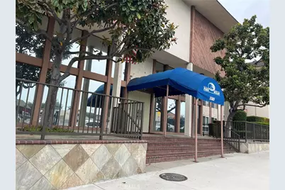 5585 E Pacific Coast Highway #214, Long Beach, CA 90804 - Photo 27
