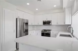 2515 Carnegie Ln, Redondo Beach, CA 90278 - Photo 9