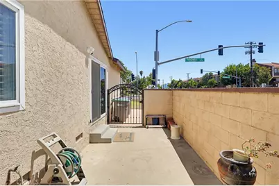 555 W Shadwell, Carson, CA 90745 - Photo 57