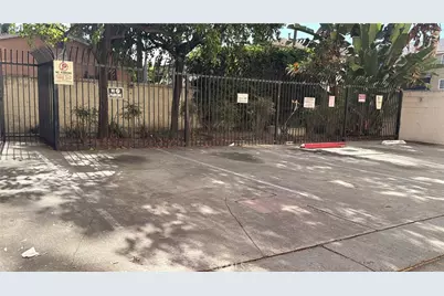 2309 E 17th #202, Long Beach, CA 90804 - Photo 11