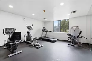 555 Maine, Long Beach, CA 90802 - Photo 29