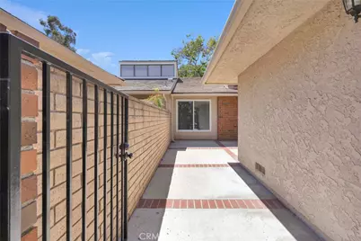 17311 Peach, Irvine, CA 92612 - Photo 31