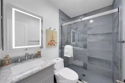 17311 Peach, Irvine, CA 92612 - Photo 27