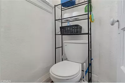 814 East 41st  Street, Los Angeles, CA 90011 - Photo 7