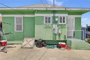 814 E 41st St, Los Angeles, CA 90011 - Photo 23