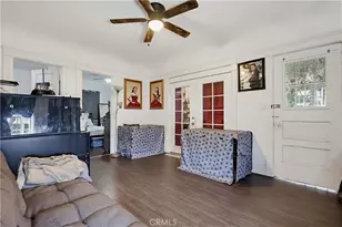 814 E 41st St, Los Angeles, CA 90011 - Photo 3