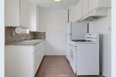 721 W 54th Street, Los Angeles, CA 90037 - Photo 25