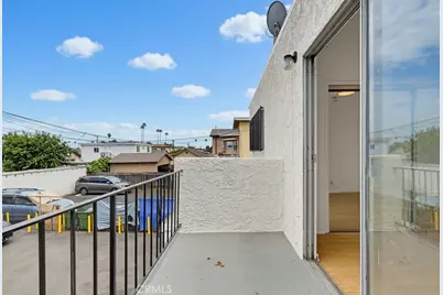 721 W 54th Street, Los Angeles, CA 90037 - Photo 7