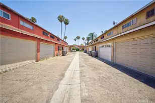 11 Eastridge Ln, Carson, CA 90745 - Photo 3