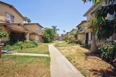 11 Eastridge Lane, Carson, CA 90745 - Photo 5