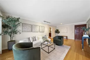 1154 S Barrington Ave, Los Angeles, CA 90049 - Photo 1