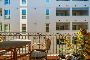 1154 S Barrington Ave, Los Angeles, CA 90049 - Photo 19