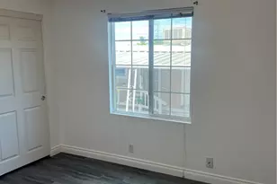 10001 W Frontage, South Gate, CA 90280 - Photo 9