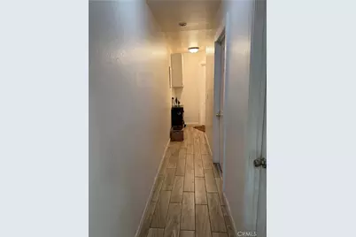822 W 60th, Los Angeles, CA 90044 - Photo 7
