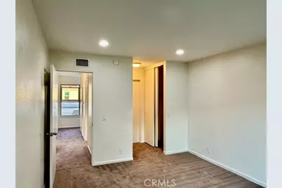 1021 W Lamark Ln, Anaheim, CA 92802 - Photo 13