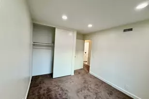 1021 W Lamark Ln, Anaheim, CA 92802 - Photo 15