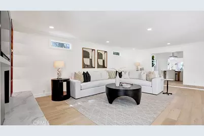 2747 E Ocean Boulevard, Long Beach, CA 90803 - Photo 15