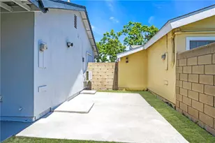 11610 Gonsalves, Cerritos, CA 90703 - Photo 29