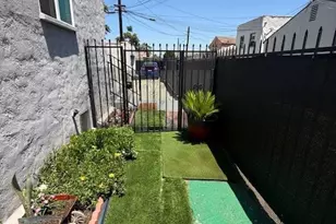 517 W 110th, Los Angeles, CA 90044 - Photo 37