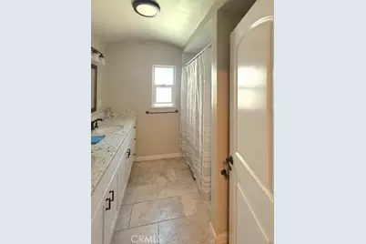517 W 110th, Los Angeles, CA 90044 - Photo 17