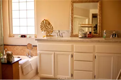 31927 Cypress Glen Court, Lake Elsinore, CA 92532 - Photo 13
