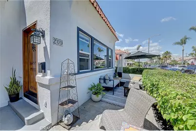 209 La Verne, Long Beach, CA 90803 - Photo 9