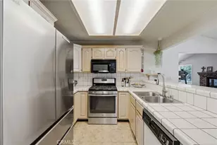 14016 Montecito, Victorville, CA 92395 - Photo 11