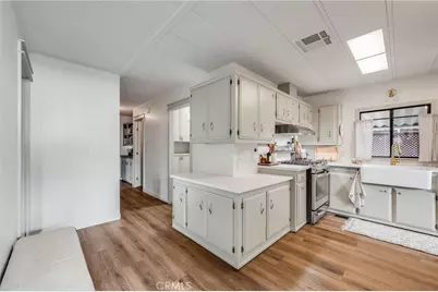 9080 Bloomfield Avenue #8, Cypress, CA 90630 - Photo 9