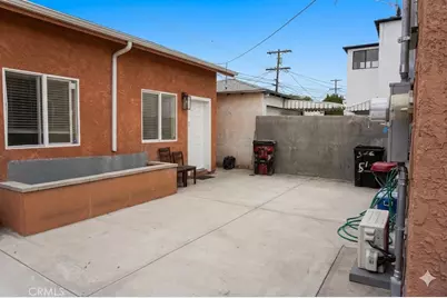 514 W 105th, Los Angeles, CA 90044 - Photo 3