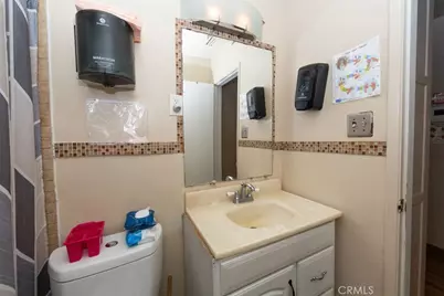 100 W Barclay, Long Beach, CA 90805 - Photo 17