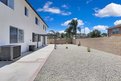 6785 Goldy, Jurupa, CA 92880 - Photo 35
