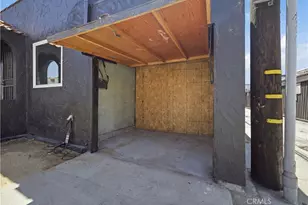 2245 Pine Ave, Long Beach, CA 90806 - Photo 33