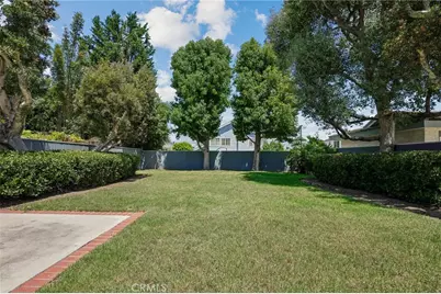 1643 10th, Manhattan Beach, CA 90266 - Photo 25