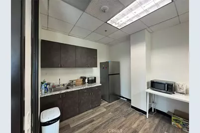 17100 Pioneer, Artesia, CA 90701 - Photo 5