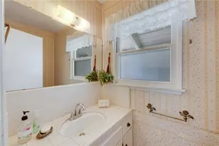 9932 Belfair St, Bellflower, CA 90706 - Photo 21