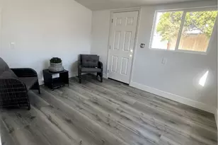 637 E 121st Pl, Los Angeles, CA 90059 - Photo 49
