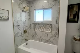 637 E 121st Pl, Los Angeles, CA 90059 - Photo 27