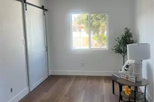 637 E 121st Pl, Los Angeles, CA 90059 - Photo 3