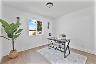 637 E 121st Pl, Los Angeles, CA 90059 - Photo 21