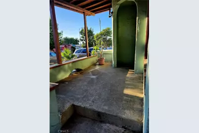 6812 S Van Ness, Los Angeles, CA 90047 - Photo 5