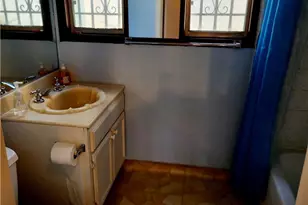 6812 S Van Ness, Los Angeles, CA 90047 - Photo 23
