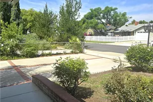 17500 Arminta, Northridge, CA 91325 - Photo 5