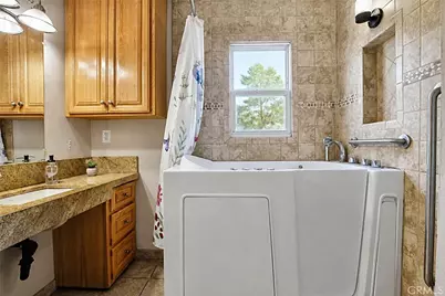 6453 Allston, Los Angeles, CA 90022 - Photo 15