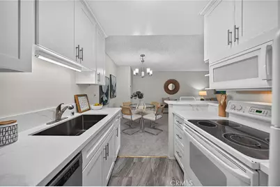576 N Bellflower #320, Long Beach, CA 90814 - Photo 13